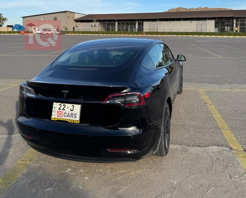 تسلا موديل 3